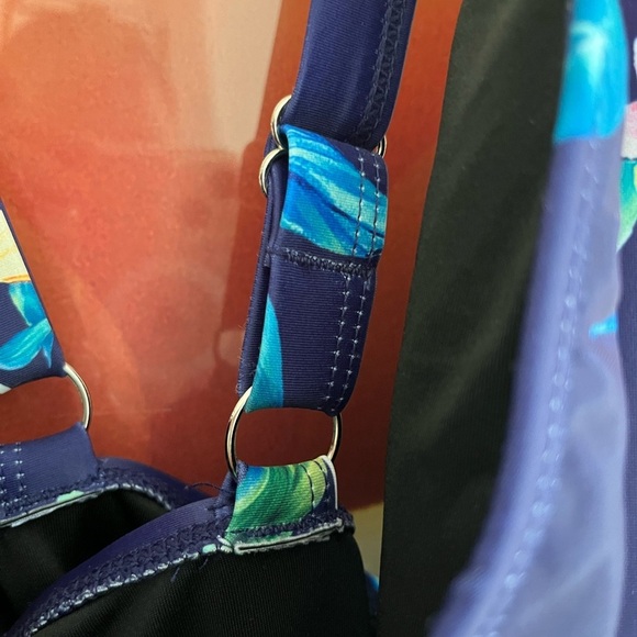 Tummy Control Swimsuit - Picture 6 of 7